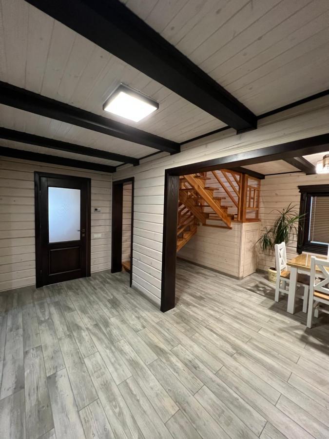 Вілла Family House Truskavets Модричі